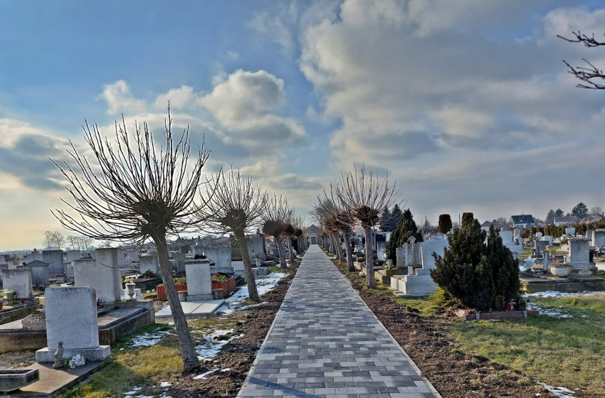 Folytatódik a temető járdafelújítása Beledben