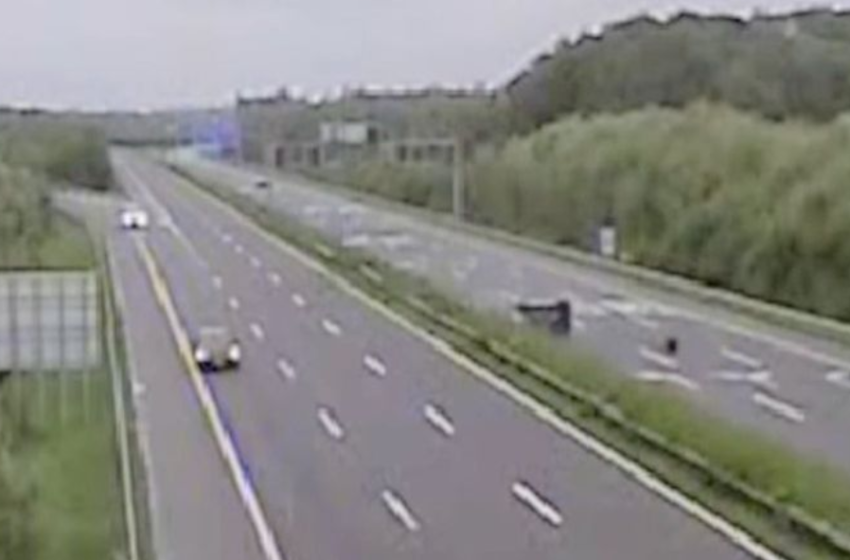 Nagyon durva videó: átrepült egy autó az M7-esen a szemközti sávba