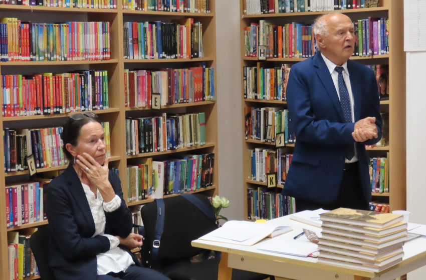 Kapuváron bemutatták Orbán Anna új könyvét 
