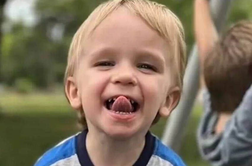Felfoghatatlan: az életéért küzd egy 3 éves angyali kisfiú, akit megvert a bébiszittere