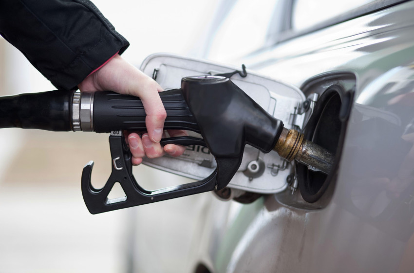 Most tankoljunk, a héten emelkedhet az üzemanyagok ára!
