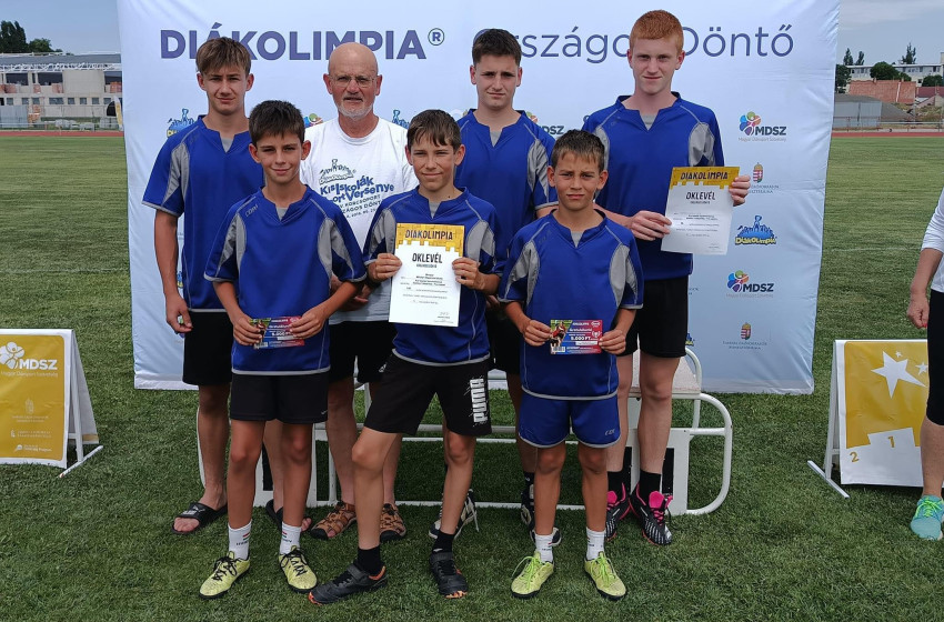 Remekül szerepeltek a mihályi diákok Pécsen, a Kis Iskolák Sportversenyén