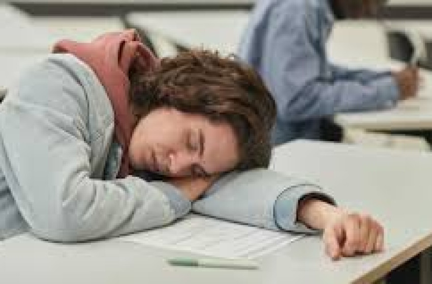 Így hat az alvás a gyerekek suliban nyújtott teljesítményére