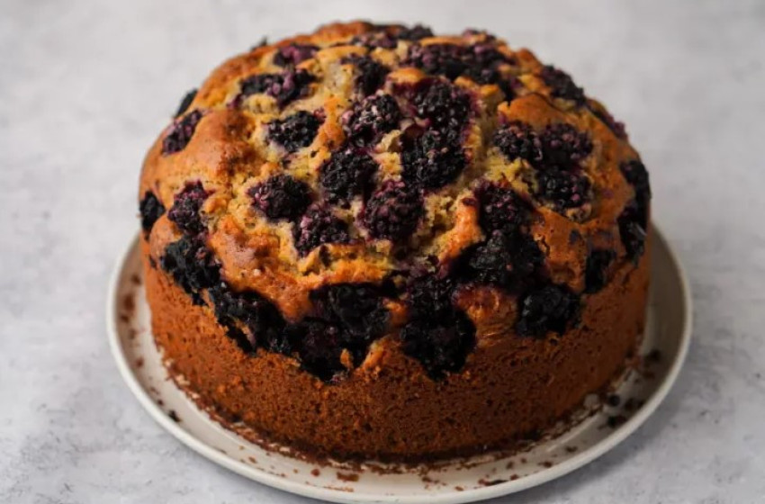 Így nem süllyed le soha a gyümölcs a piskótában