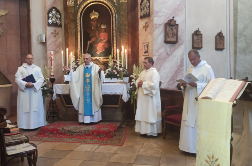 Ünnepi szentmisét mutattak be a Rábaközi Boldogasszony kegyképénél