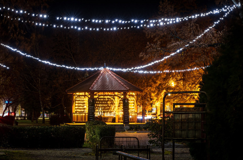 Advent Csornán – közös ünnepi készülődés a Toldi úton