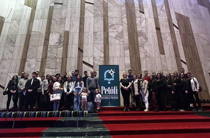 Élménydús kulturális kiránduláson vett részt a Hagyományőrző Együttes Szil