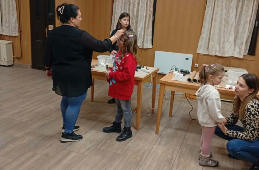 Kézműves foglalkozás Veszkényben – Parketta festés