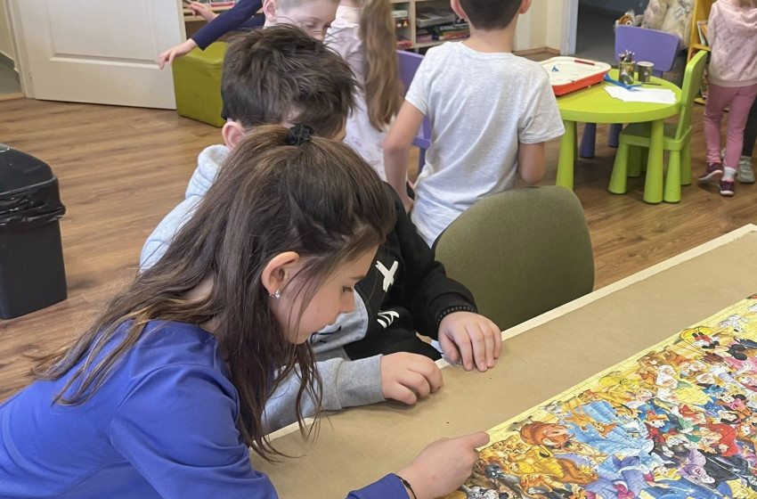 Mesés közös siker: újabb puzzle-kihívást teljesített a Rábapatonai Könyvtár közössége 