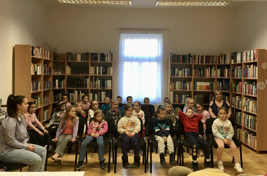 Könyvtári foglalkozás a Margaréta csoporttal Kapuváron