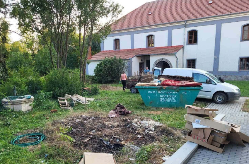 Megújul a szilsárkányi gyülekezeti udvar