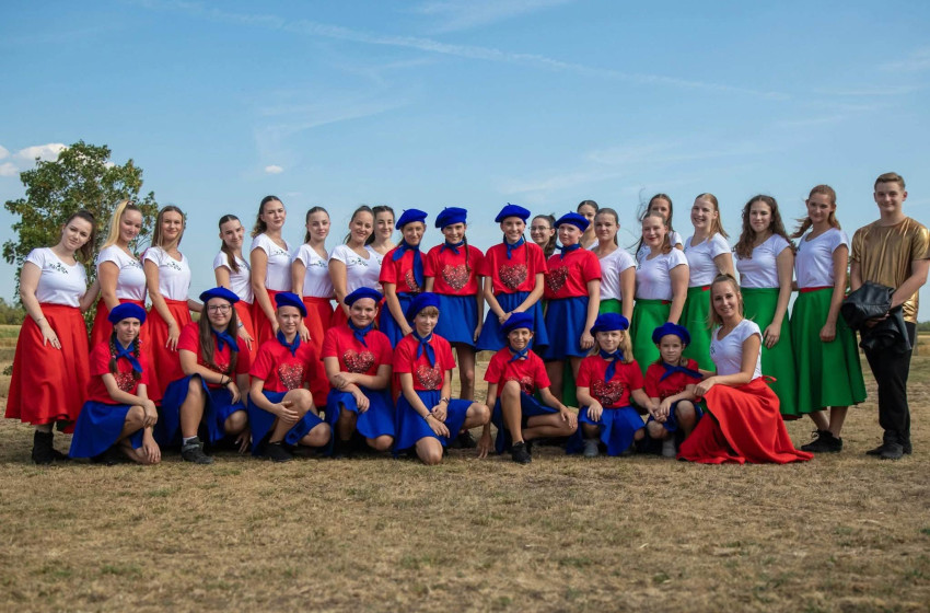Öt helyszínen is fellépett a Starlight Dance SE