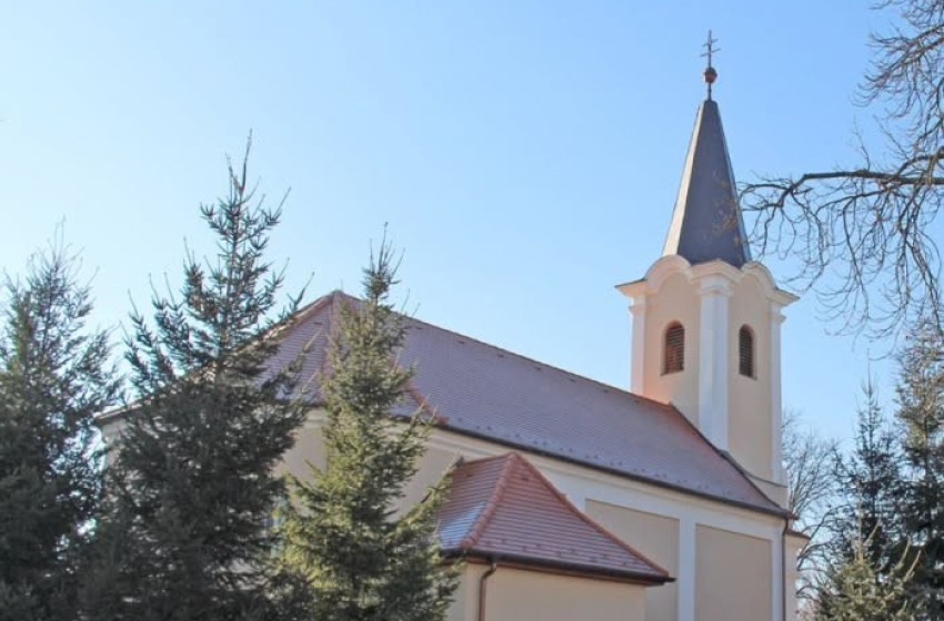Vasárnap 11 órakor várják a híveket szentmisére Győrsövényházon