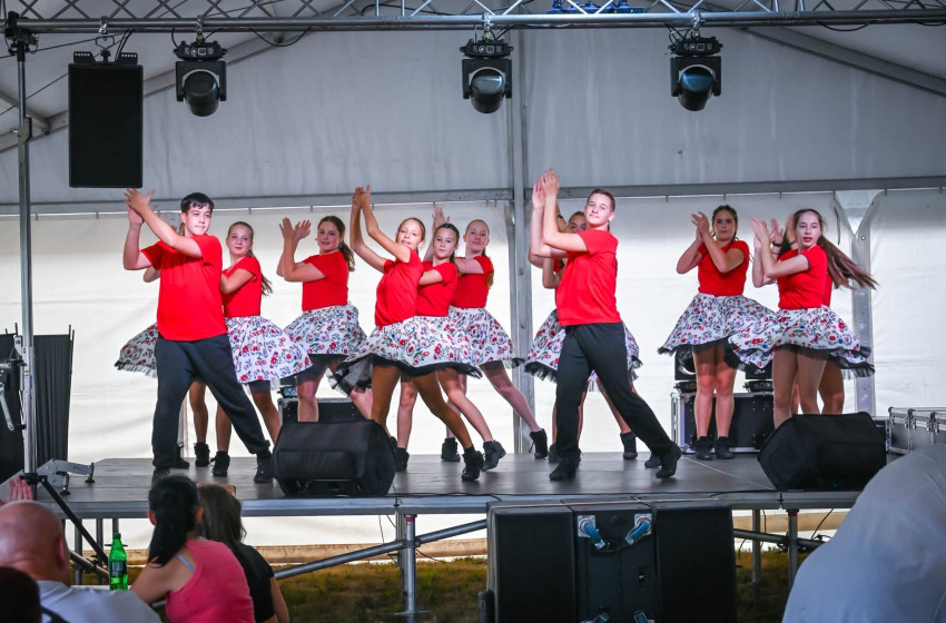 Újra Maglócán táncolt a Starlight Dance